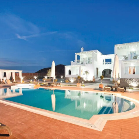 Milos Accommodations