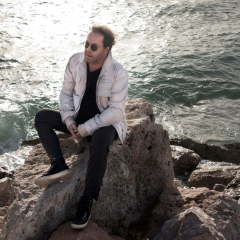 Γιάννης Πάριος: Όλη μας η ζωή είναι ένα ναυάγιο