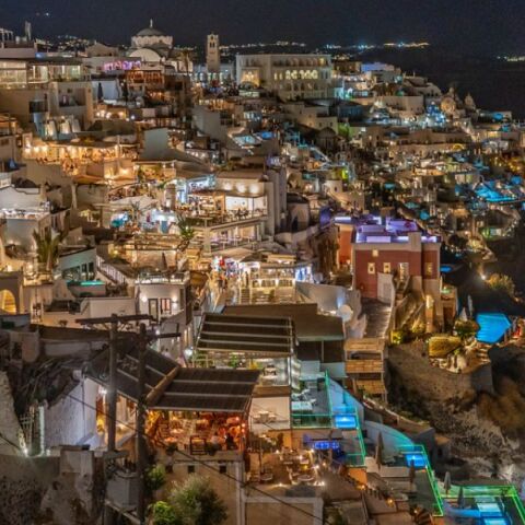 Άνοιξαν οι εγγραφές για το Santorini Experience 2025