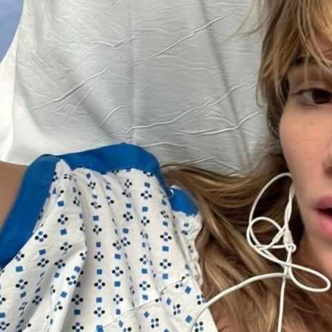 Η Σούκι Γουότερχαουζ στο νοσοκομείο εξαιτίας του παντελονιού της