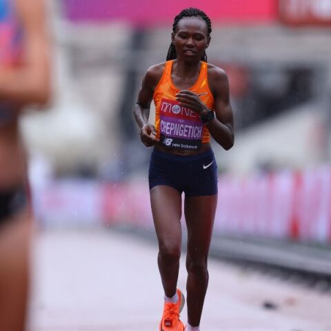 Αναστολή για ντόπινγκ στην παγκόσμια ρεκορντγούμαν του μαραθωνίου, Ρουθ Τσέπνγκετιτς - Τέθηκε σε προσωρινή διαθεσιμότητα από τη Μονάδα Ακεραιότητας Στίβου