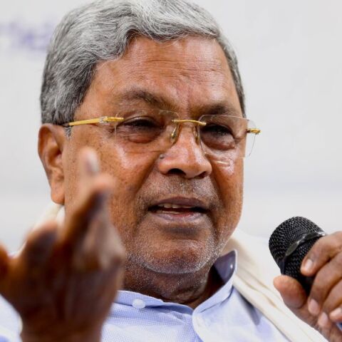 Η Meta απολογείται για αυτόματη μετάφραση που εμφάνισε τον Ινδό υπουργό Σινταραμαγιά ως «νεκρό» σε ανάρτηση συλλυπητηρίων για ηθοποιό.