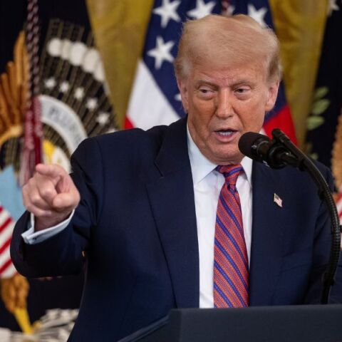 ΗΠΑ: Ο Ντόναλντ Τραμπ μήνυσε WSJ, Ρούπερτ Μέρντοχ και NewsCorp ζητώντας 10 δισ. δολάρια για άρθρο που τον συνέδεε με τον Τζέφρι Έπσταϊν