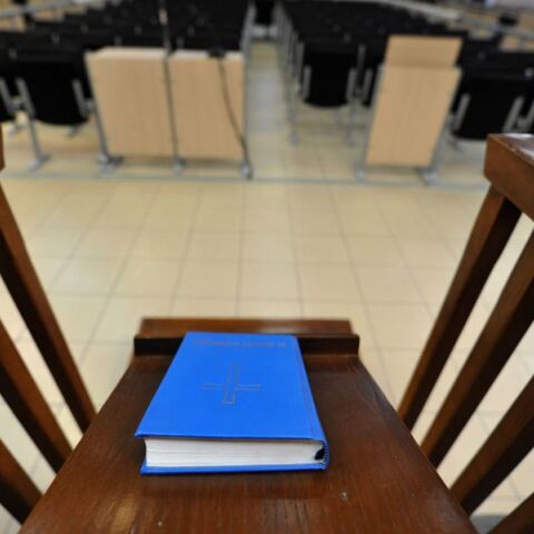 Λαμία: Στη φυλακή τέσσερις νεαροί για αιματηρή συμπλοκή με οπαδικά κίνητρα - Ποινές έως και 16 έτη για απόπειρα ανθρωποκτονίας