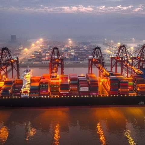 Η διεθνής ναυτιλία στο έλεος του Ντόναλντ Τραμπ