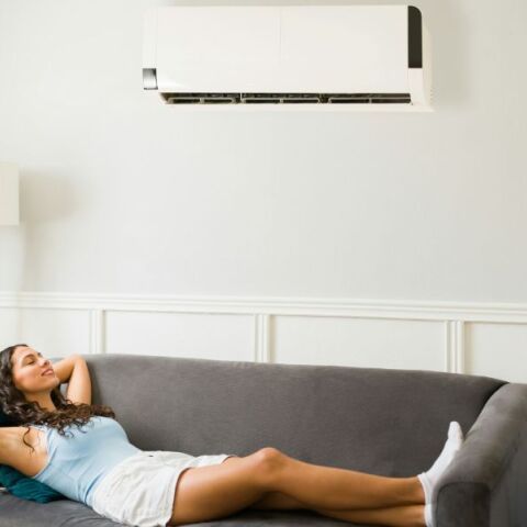 Το χειρότερο πράγμα που μπορείτε να κάνετε στο κλιματιστικό σας όταν έχει καύσωνα