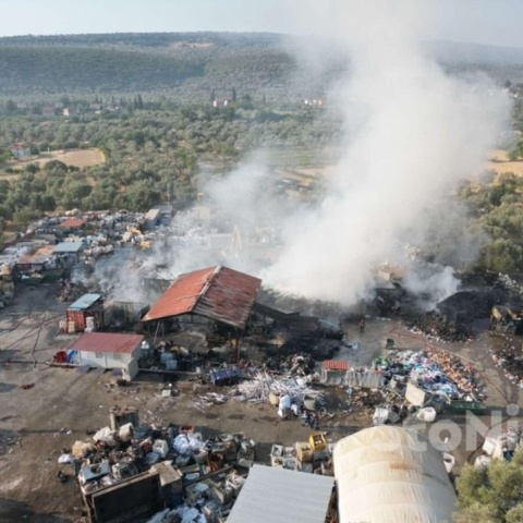 Φωτιά τώρα στη Μυτιλήνη