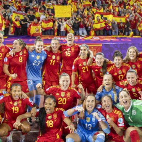 Η Ισπανία νίκησε τη Γερμανία 1-0 με γκολ της Μπονματί στην παράταση και θα αντιμετωπίσει την Αγγλία στον τελικό του Euro Γυναικών 2025.