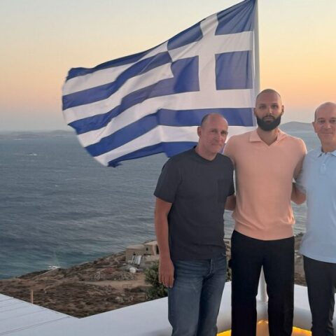 Για πάντα στον Ολυμπιακό ο Φουρνιέ - Πρόωρη επέκταση μέχρι το 2028 για τον Γάλλο σούπερ σταρ