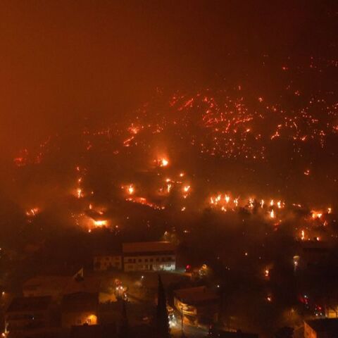 Τουρκία: Εικόνες αποκάλυψης από τις καταστροφικές πυρκαγιές στην Προύσα