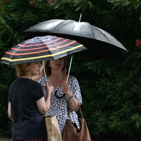 Καιρός: Μετά τον καύσωνα έρχονται βροχές και καταιγίδες - Ποιες περιοχές επηρεάζονται