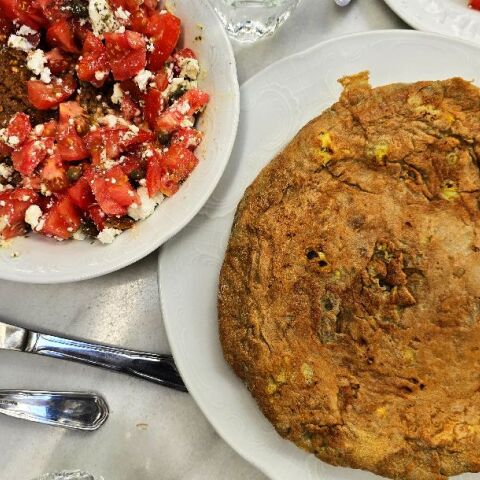 Καφέ Ναι, Τήνος