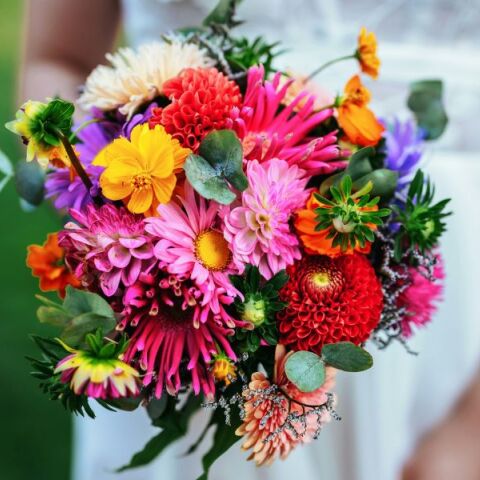 Ποιοι γιορτάζουν σήμερα 4 Αυγούστου 2025; Το εορτολόγιο της Athens Voice σου τους θυμίζει. Μην ξεχάσεις να τους δώσεις τις καλύτερες ευχές σου!