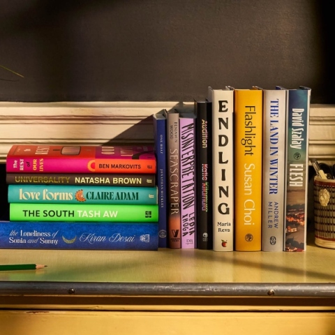 Βραβείο Booker 2025: Λογοτεχνικά ταξίδια από τη Μαλαισία ως την Ουκρανία