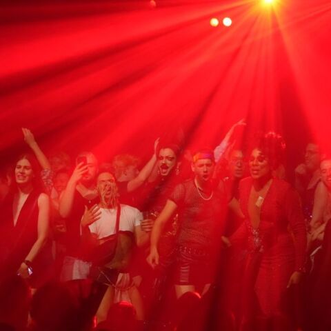 Γερμανία: Το εμβληματικό κλαμπ SchwuZ στο Βερολίνο κήρυξε πτώχευση μετά από σχεδόν μισό αιώνα λειτουργίας - Θύμα της κρίσης στη νυχτερινή διασκέδαση της πόλης.