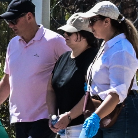 Παλαιό Φάληρο: Οι αντιφάσεις στις οποίες έπεσε η μητέρα του 3χρονου κοριτσιού