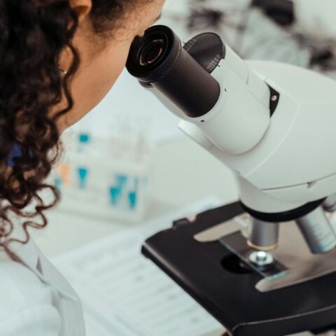 Συναγερμός για το βακτήριο που τρέφεται με ανθρώπινη σάρκα 