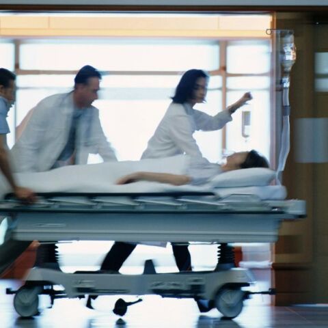 Έκτακτη αεροδιακομιδή 14χρονης από την Κεφαλονιά στο Καραμανδάνειο - Διασωληνώθηκε στην Πάτρα μετά από αιφνίδιο πρόβλημα με τους αναπνευστικούς μύες.