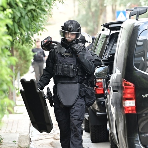 Ισχυρές αστυνομικές δυνάμεις στο σπίτι του Χολαργού