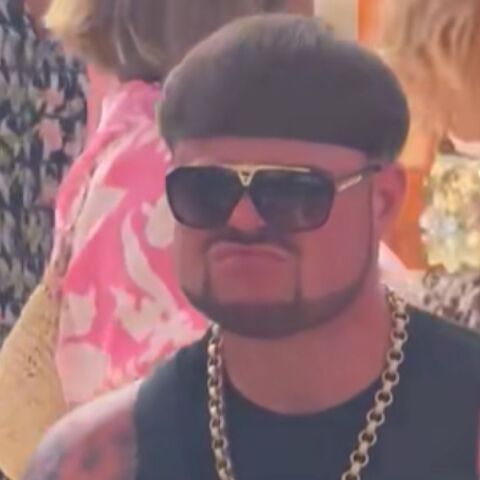 Ο άνδρας με το viral κούρεμα στην Ίμπιζα αποκαλύφθηκε: Είναι ο Τζακ Κέι από το Νιούκαστλ - «Έρχεται μεγάλη ανακοίνωση», λέει στους fans του