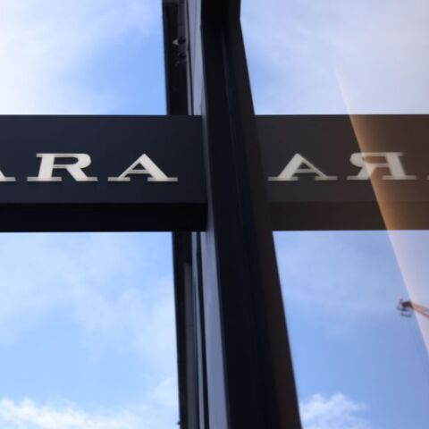 Η βρετανική Αρχή Διαφημιστικών Προτύπων απαγόρευσε διαφημίσεις της Zara λόγω ανθυγιεινά αδύνατων μοντέλων, απαιτώντας υπεύθυνη εικόνα 