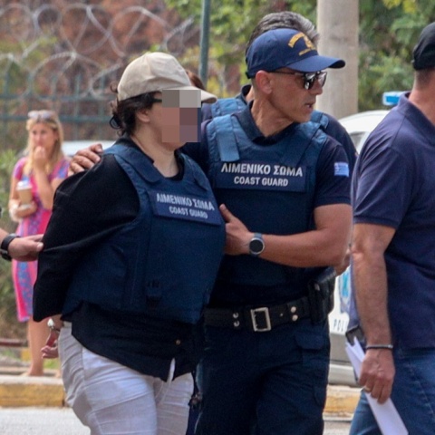Η 32χρονη μητέρα που άφησε το νεκρό κοριτσάκι της στην παραλία Έδεμ στο Παλαιό Φάληρο
