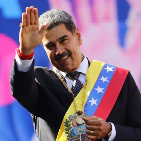 Οι ΗΠΑ διπλασιάζουν την αμοιβή για πληροφορίες για τον Νικολάς Μαδούρο στα 50 εκατ. δολάρια, κατηγορώντας τον για διεθνή διακίνηση ναρκωτικών.