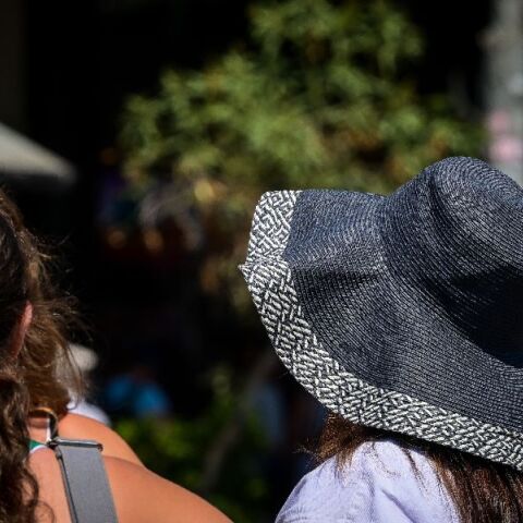 Καιρός: Έως τους 41°C η θερμοκρασία την Τρίτη - Οι άνεμοι θα φτάσουν τα 8 μποφόρ