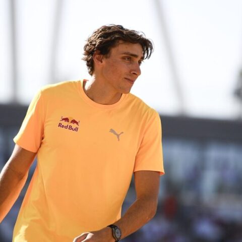 Ντουπλάντις: Ζαλίζει το πόσο που έχει κερδίσει από τα 13 παγκόσμια ρεκόρ στο επί κοντώ