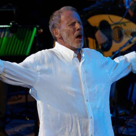 Σταύρος Ξαρχάκος