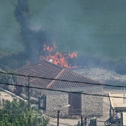 Εκκενώνεται η Φιλιππιάδα -  Στο έλεος της πύρινης λαίλαπας η Πρέβεζα