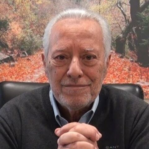 Πέθανε ο Αντώνης Καλογήρου 