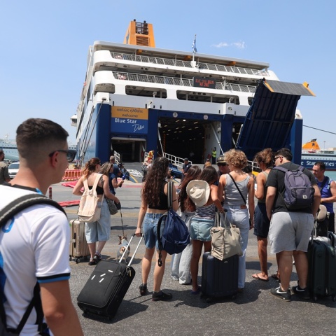 Κορυφώνεται η έξοδος των εκδρομέων του Δεκαπενταύγουστου - 47 δρομολόγια σήμερα από Πειραιά, Λαύριο, Ραφήνα