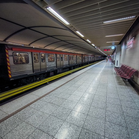 Αποθάβρα σταθμού του μετρό