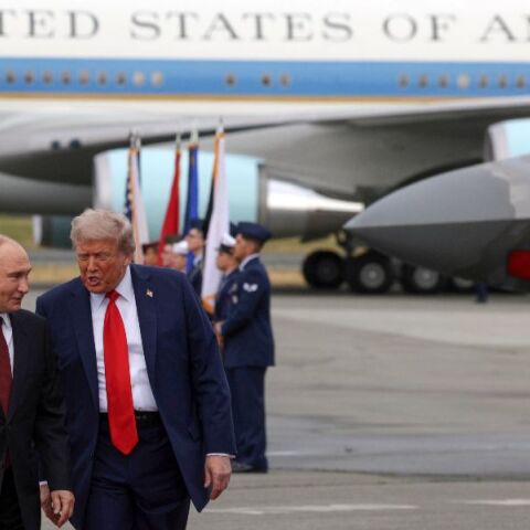 Economist για συνάντηση Πούτιν - Τραμπ: Από παρίας έγινε τιμώμενος επισκέπτης