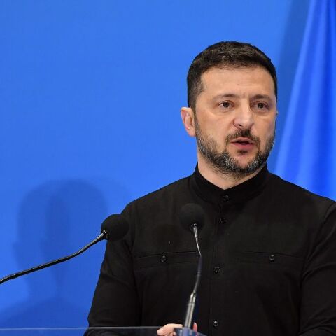 Συμφωνεί για ειρηνευτική λύση ο Ζελένσκι- «Παράθυρο» για το εδαφικό, αρκεί να είναι παρούσα η Ουκρανία στη συζήτηση