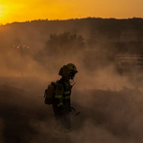 Πάνω από 3,4 εκατ. στρέμματα έχουν καεί στην Ισπανία από την αρχή του έτους - Ειδικοί κρούουν τον κώδωνα του κινδύνου για την κλιματική αλλαγή.
