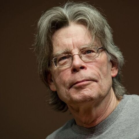 Ο Στίβεν Κινγκ επικρίνει τον Ντόναλντ Τραμπ για τα μηνύματά του στα social media - Ο διάσημος συγγραφέας αμφισβητεί τις ικανότητες του προέδρου των ΗΠΑ.