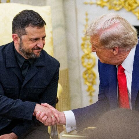 Τα ιδιαίτερα δώρα του Ζελένσκι σε Τραμπ και Μελάνια - Πώς ανταπέδωσε ο πρόεδρος των ΗΠΑ