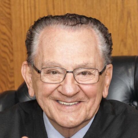 Πέθανε ο Φρανκ Καπρίο, ο πιο αγαπητός δικαστής στον κόσμο και «σταρ» του Caught in Providence