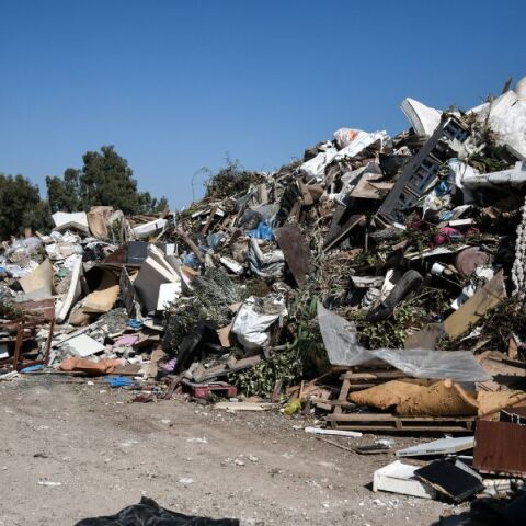 Οι παράνομες χωματερές είναι μνημεία της ελληνικής πολιτιστικής κληρονομιάς