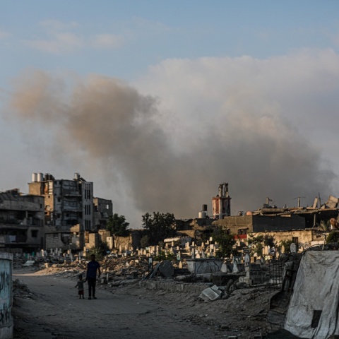 Καπνοί από νέα επίθεση στη Γάζα