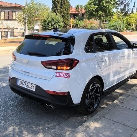 To DS 3 Hybrid 136 e-DCS6 είναι το πιο premium και ξεχωριστό μοντέλο στην κατηγορία