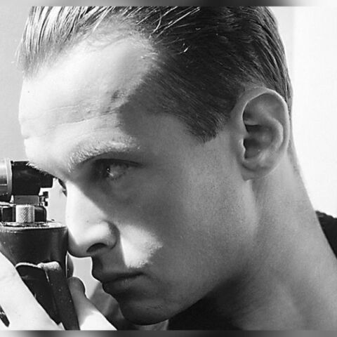 Ανρί Καρτιέ-Μπρεσόν: «Η Αποφασιστική Στιγμή» του μετρ της φωτογραφίας δρόμου