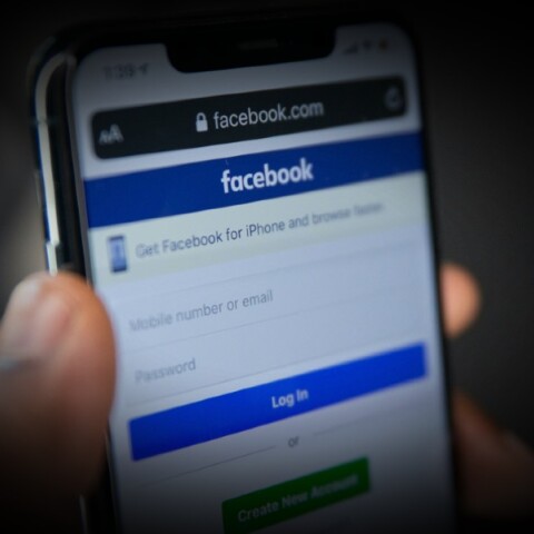 Ιταλία: 32.000 μέλη σε ομάδα στο Facebook διακινούσαν φωτογραφίες γυμνών γυναικών