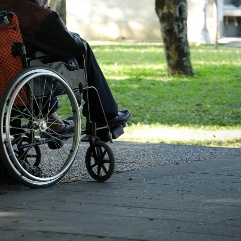 Αναπηρικό αμαξίδιο