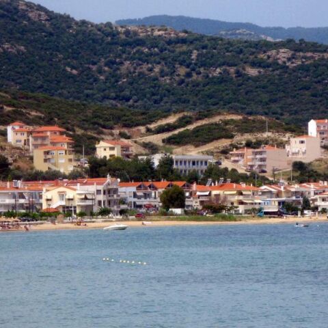 Καβάλα: 9χρονο αγόρι τραυματίστηκε σε θαλάσσιο πάρκο στη Νέα Πέραμο - Η 32χρονη ιδιοκτήτρια συνελήφθη από το Λιμενικό.