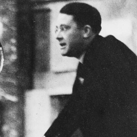 Καρλ Σμιτ: Η διαλεκτική φίλου-εχθρού, η πολλαπλότητα των εχθρών και η διάσπαση του ευρω-ατλαντικού κόσμου