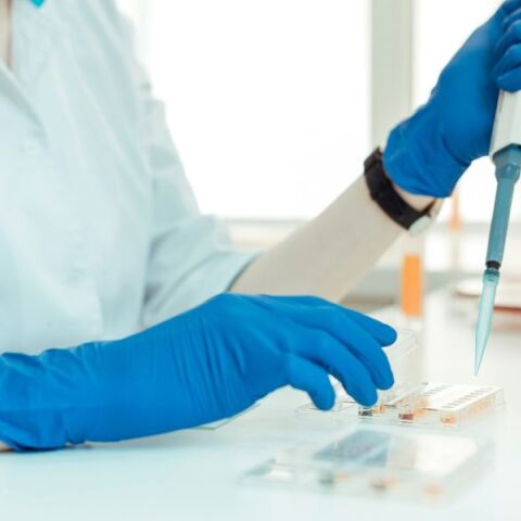 Το Πανεπιστήμιο της Οξφόρδης χρησιμοποιεί υπερυπολογιστή τεχνητής νοημοσύνης στη μάχη για νέα εμβόλια κατά του καρκίνου.