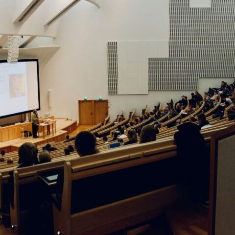 Μη κρατικά πανεπιστήμια: Ποιες σχολές τραβούν το ενδιαφέρον και πόσο κοστίζουν τα δίδακτρα